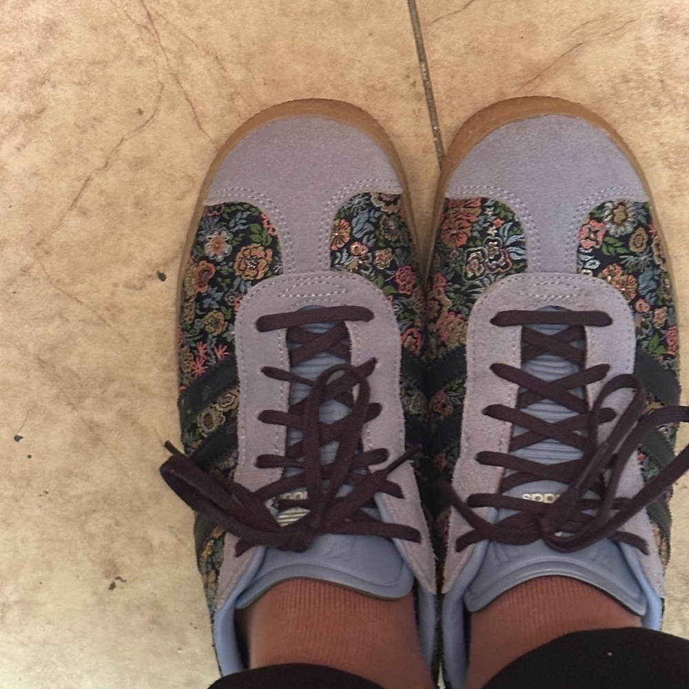 adidas gazelle sneakers - Picture 2 of 7